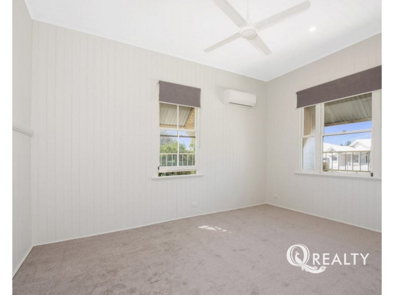 25 Bramston Terrace, Herston QLD 4006