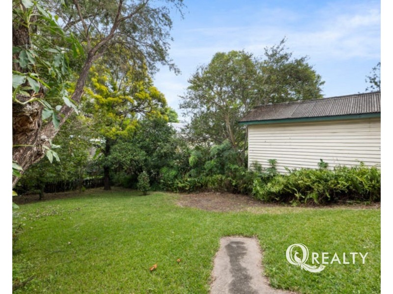 25 Bramston Terrace, Herston QLD 4006