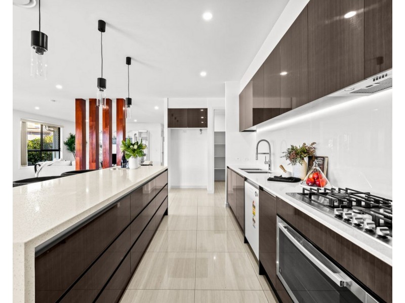 106 Kookaburra Circuit, Rochedale QLD 4123