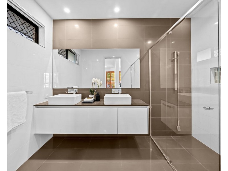 106 Kookaburra Circuit, Rochedale QLD 4123