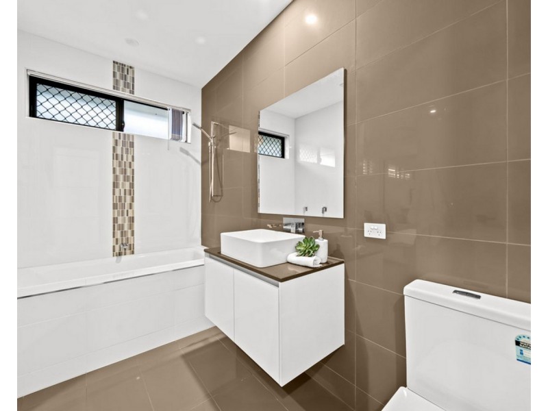 106 Kookaburra Circuit, Rochedale QLD 4123