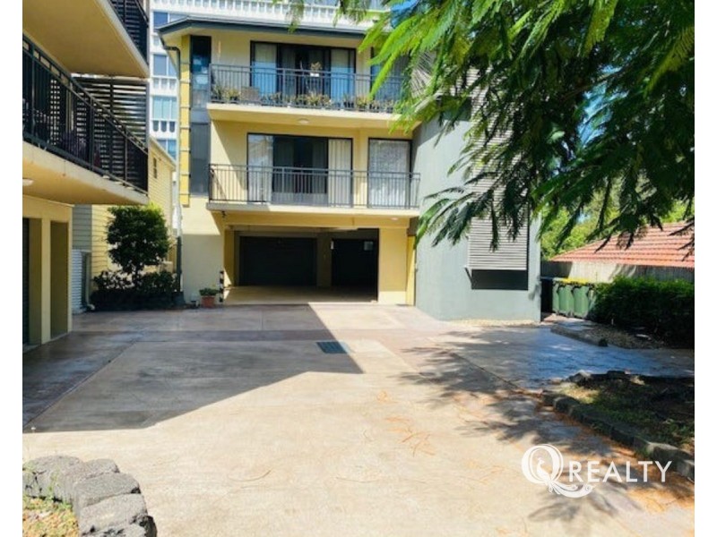 3/6 Burton Street, Indooroopilly QLD 4068