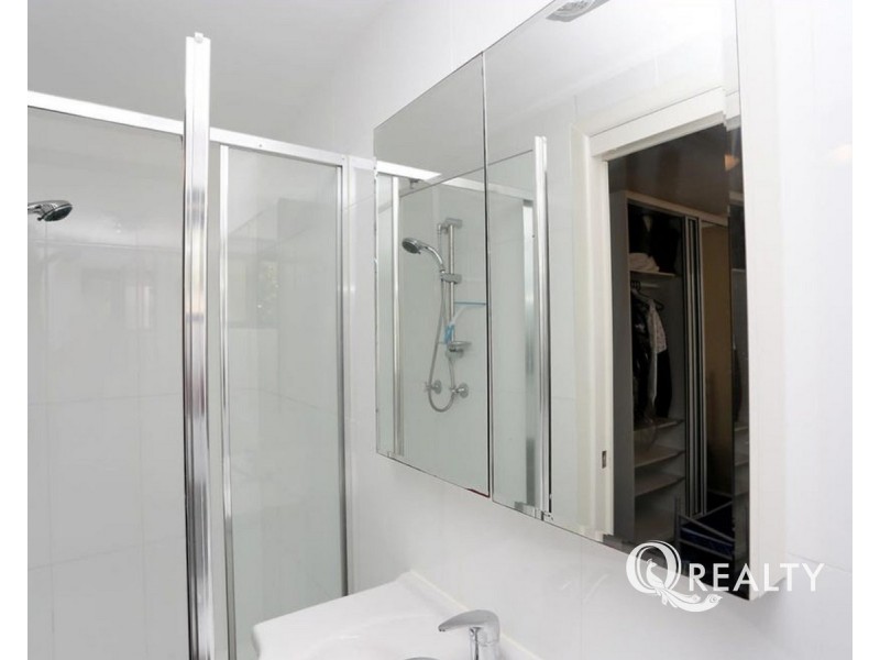 2A/25 London Street, Nundah QLD 4012