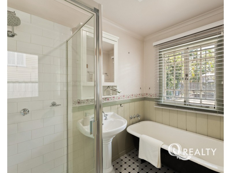 12 Cairns Street, East Brisbane QLD 4169