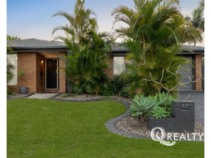 67 Federation Drive, Hillcrest QLD 4118