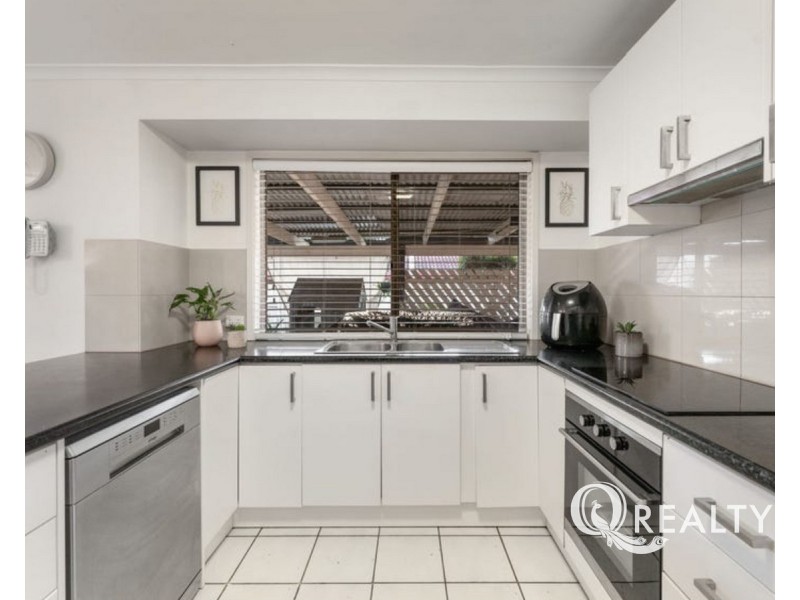 67 Federation Drive, Hillcrest QLD 4118