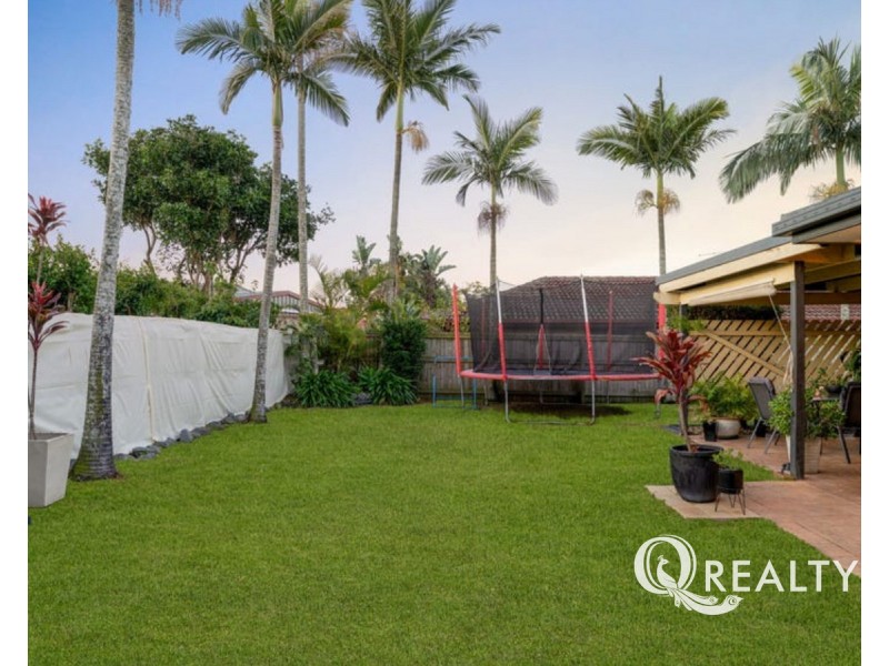 67 Federation Drive, Hillcrest QLD 4118