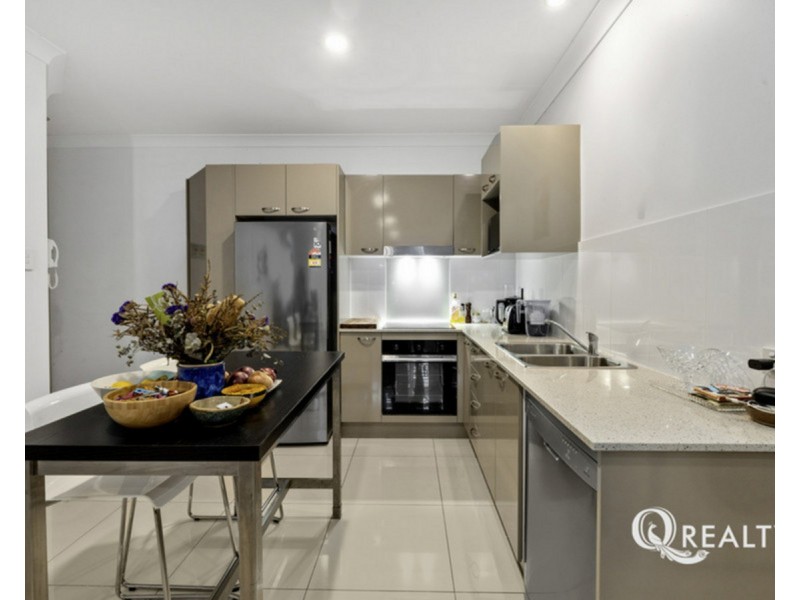 8/91 Emperor Street, Annerley QLD 4103