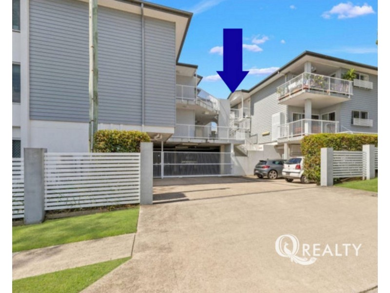 10/12 Lake Street, Yeronga QLD 4104