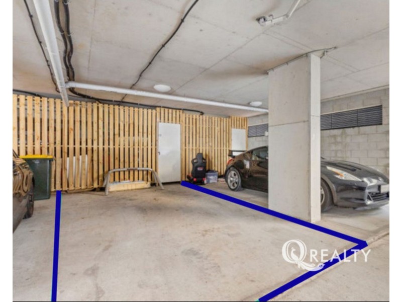 10/12 Lake Street, Yeronga QLD 4104