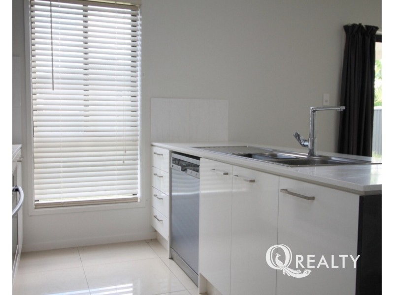 5 Adventurer Street, Kuraby QLD 4112