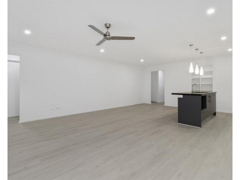 74 Bayswood Circuit, Redland Bay QLD 4165