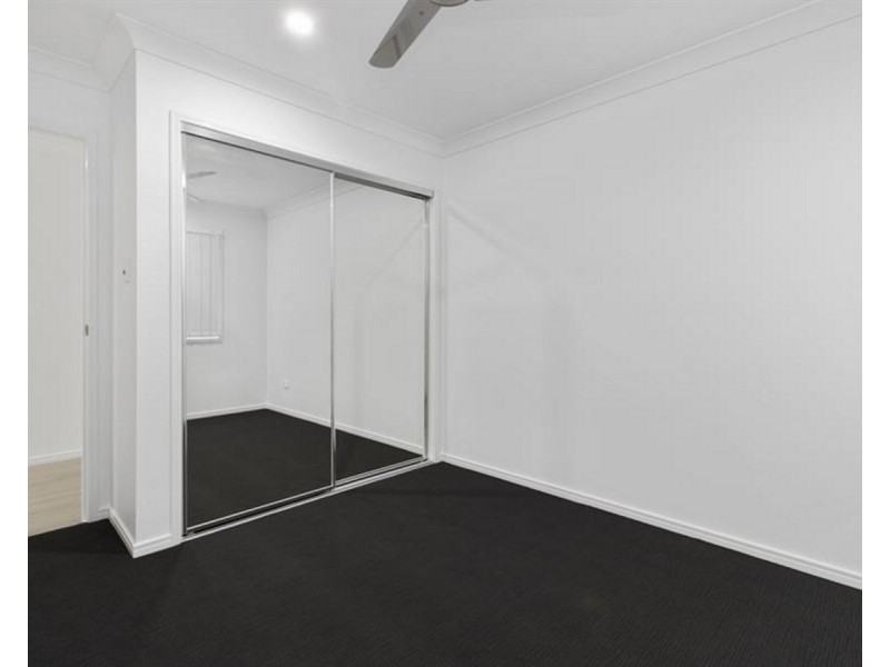 74 Bayswood Circuit, Redland Bay QLD 4165