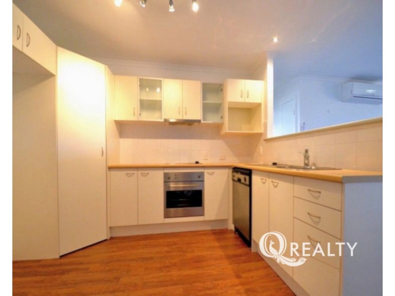 2/17 Richmond Road, Morningside QLD 4170