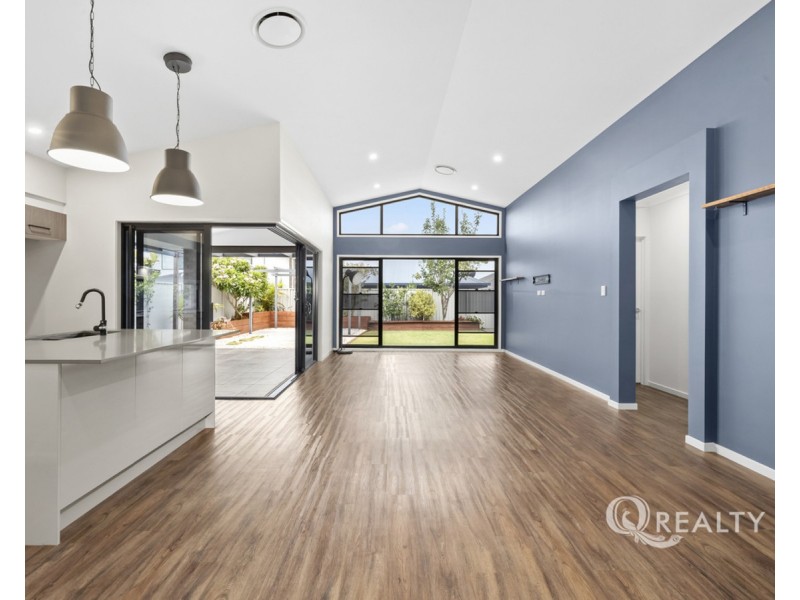 128 Greenview Avenue, South Ripley QLD 4306