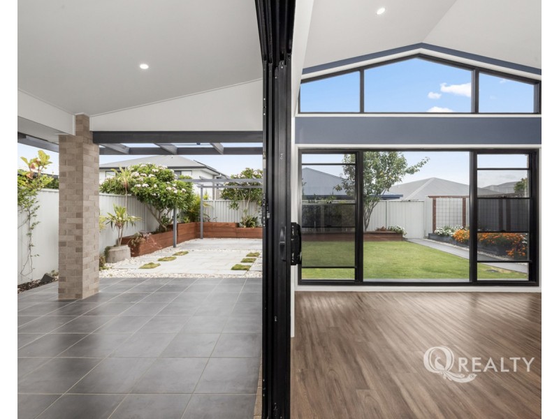 128 Greenview Avenue, South Ripley QLD 4306