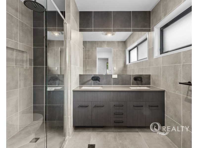 128 Greenview Avenue, South Ripley QLD 4306