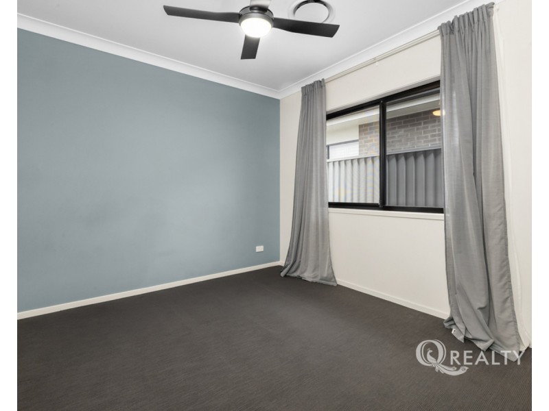 128 Greenview Avenue, South Ripley QLD 4306