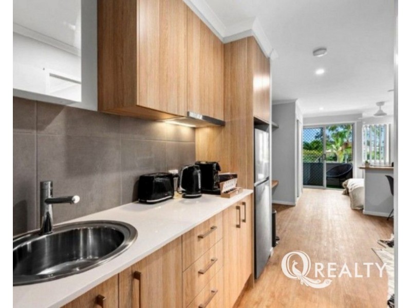 .5/10 Bovey Street, Coopers Plains QLD 4108