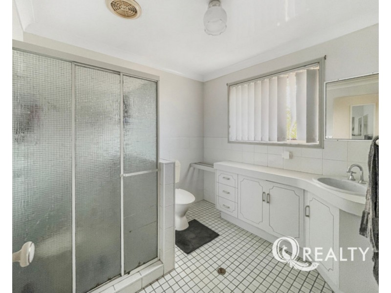 11 Hoover Court, Stretton QLD 4116