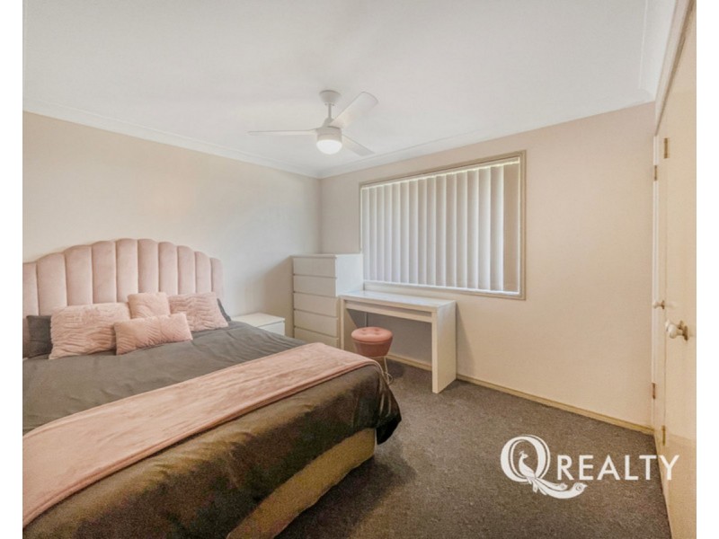 11 Hoover Court, Stretton QLD 4116