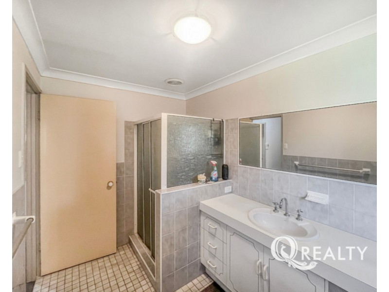 11 Hoover Court, Stretton QLD 4116