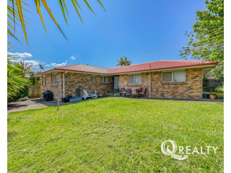 11 Hoover Court, Stretton QLD 4116