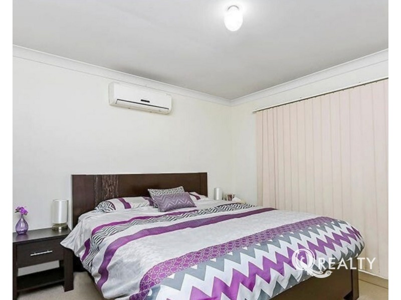 8 Housman Place, Calamvale QLD 4116