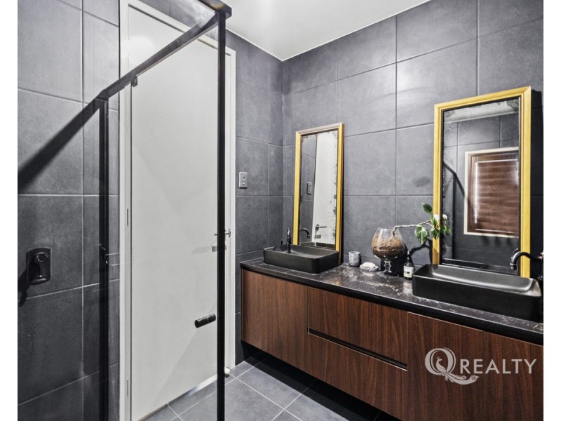 21 Augstein Street, Coopers Plains QLD 4108