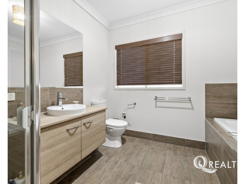 10 Mothership Drive, Berrinba QLD 4117