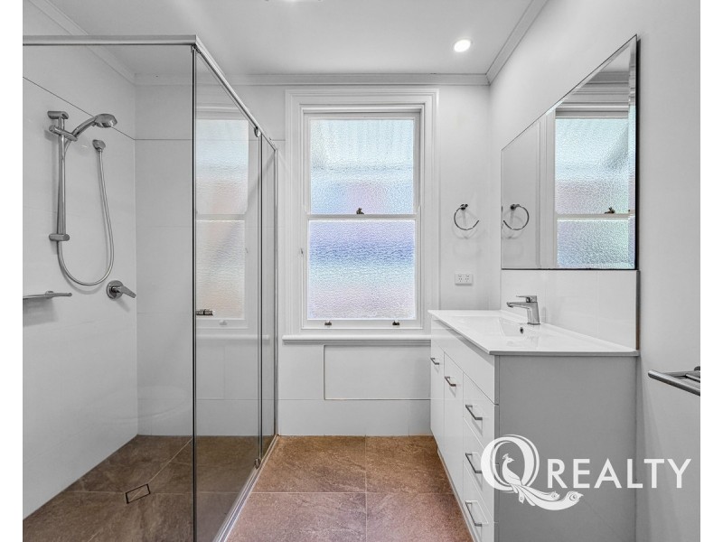 15 Beatrice Street, Greenslopes QLD 4120