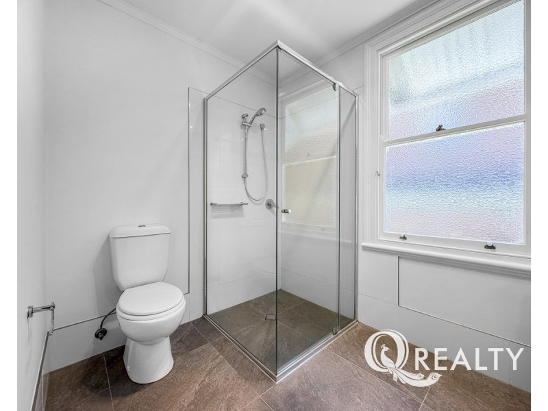 15 Beatrice Street, Greenslopes QLD 4120