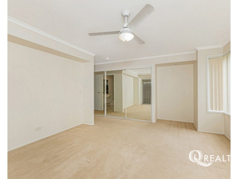 8 Azalea Crescent, Calamvale QLD 4116