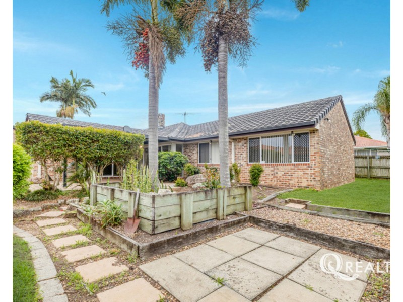 8 Azalea Crescent, Calamvale QLD 4116