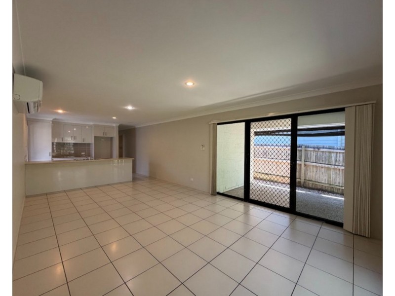 5 Kinglake Avenue, Springfield Lakes QLD 4300