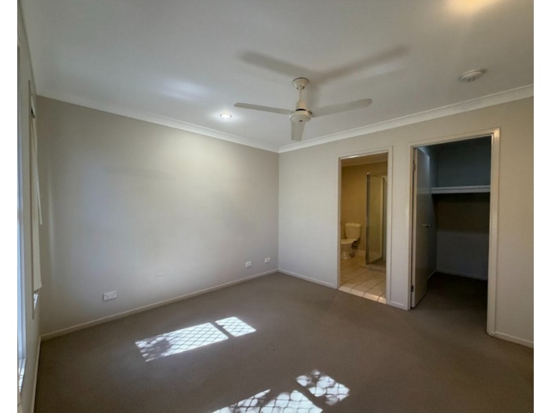 5 Kinglake Avenue, Springfield Lakes QLD 4300