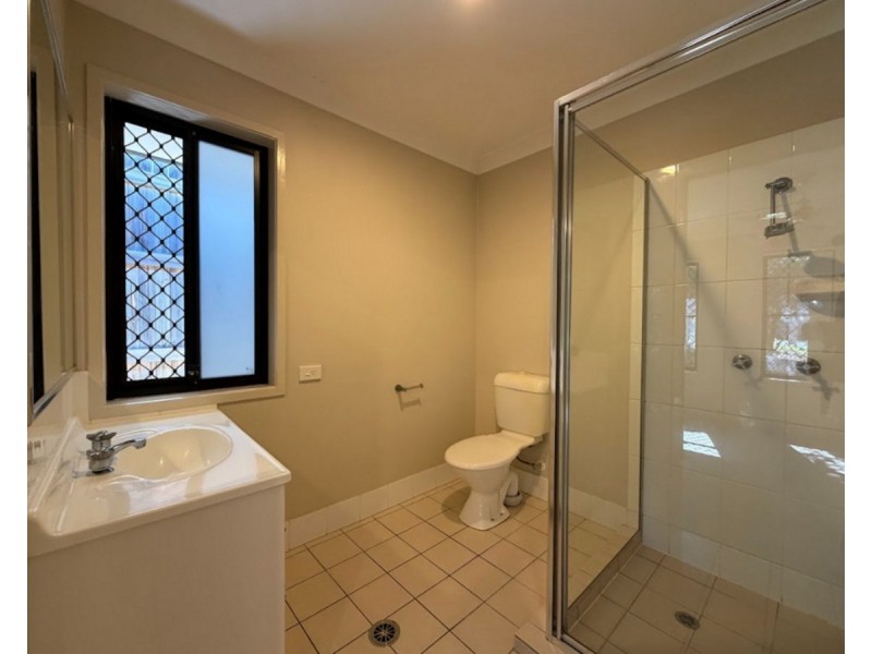 5 Kinglake Avenue, Springfield Lakes QLD 4300