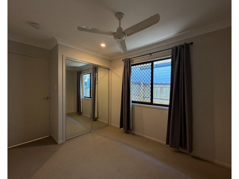 5 Kinglake Avenue, Springfield Lakes QLD 4300