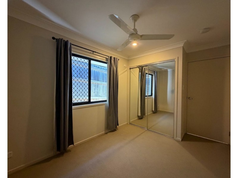 5 Kinglake Avenue, Springfield Lakes QLD 4300