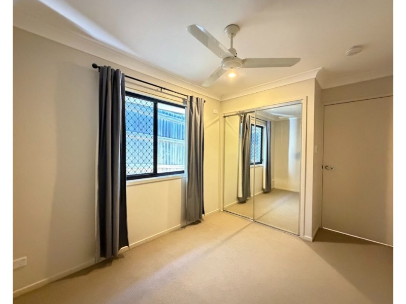 5 Kinglake Avenue, Springfield Lakes QLD 4300