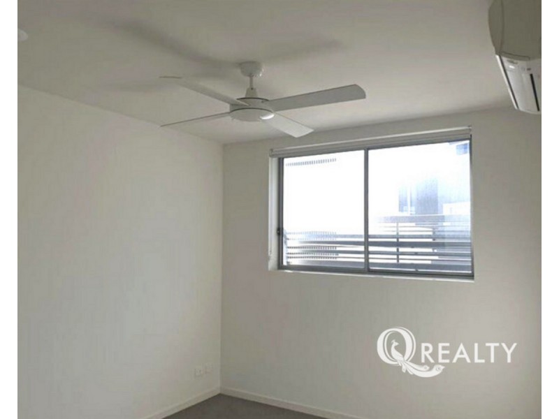 203/61 Ellen Street, Oxley QLD 4075