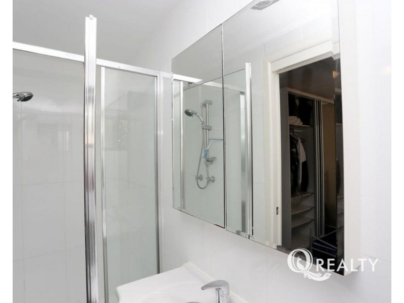 1A/25 London Street, Nundah QLD 4012