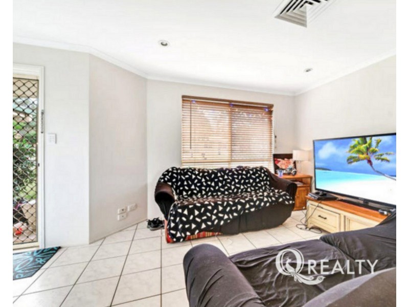 37 Murrumbidgee Street, Hillcrest QLD 4118