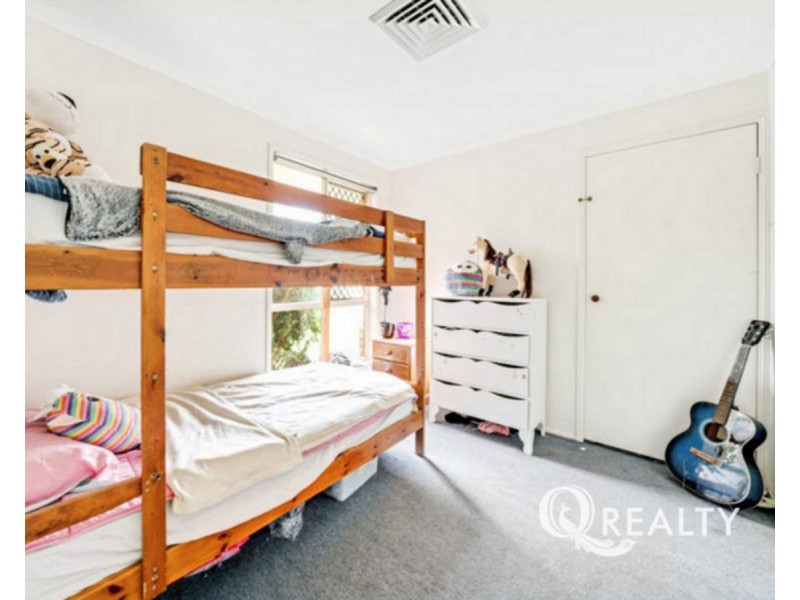 37 Murrumbidgee Street, Hillcrest QLD 4118