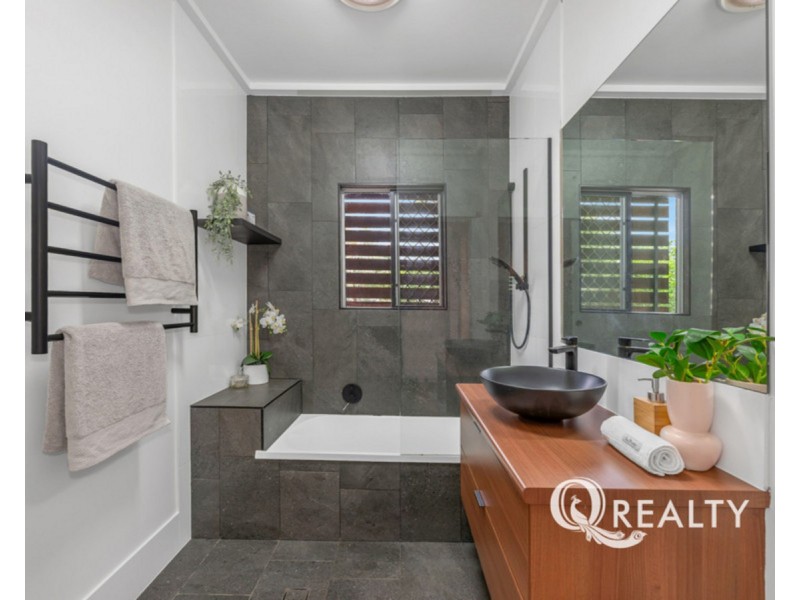 50 Newman Road, Wavell Heights QLD 4012