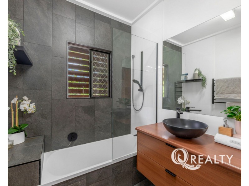 50 Newman Road, Wavell Heights QLD 4012