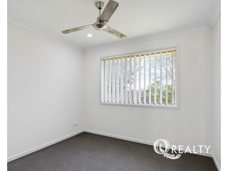 14 Maurie Pears Crescent, Pimpama QLD 4209