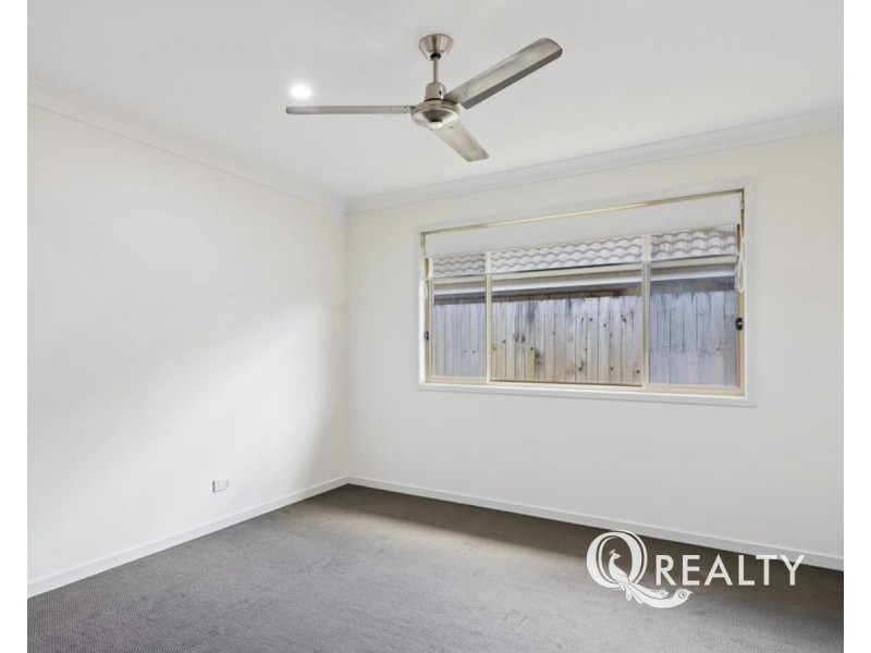 14 Maurie Pears Crescent, Pimpama QLD 4209
