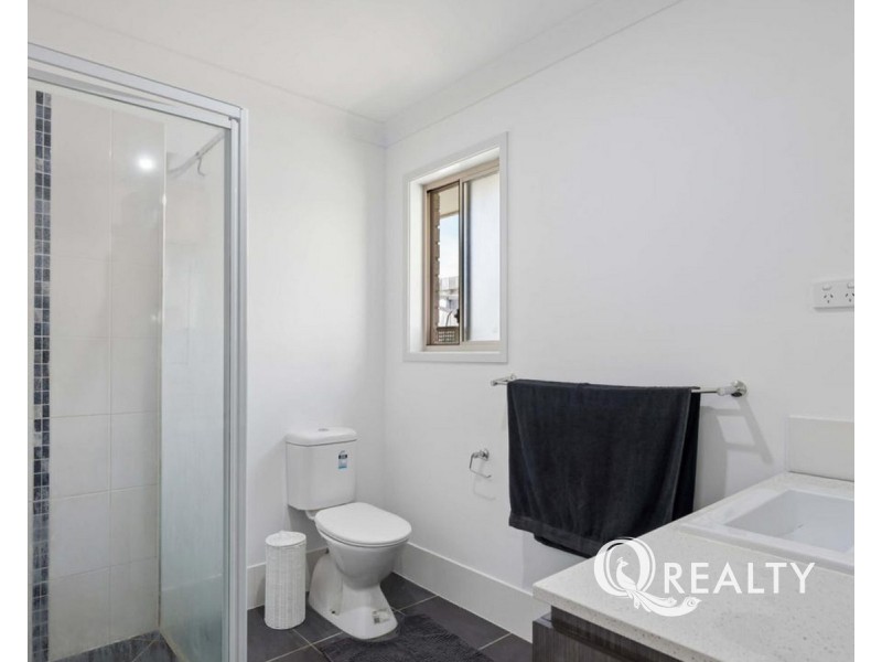 14 Maurie Pears Crescent, Pimpama QLD 4209