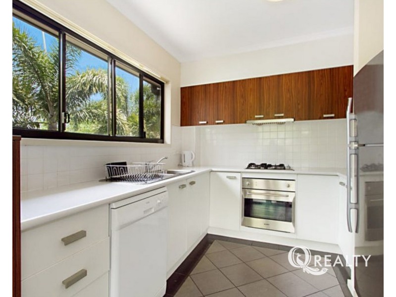 1/6 Burton Street, Indooroopilly QLD 4068